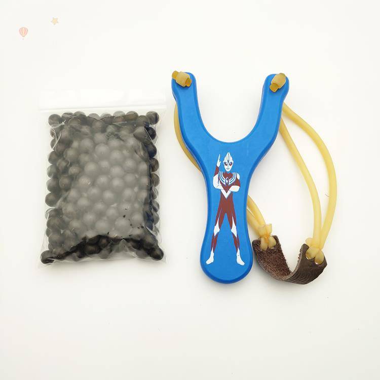 Blue slingshot + 200 mudballs